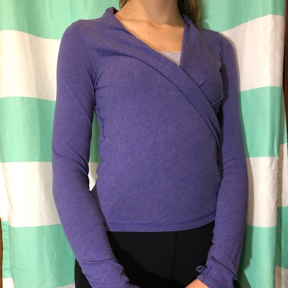 Ivivva cross multiple style sweater